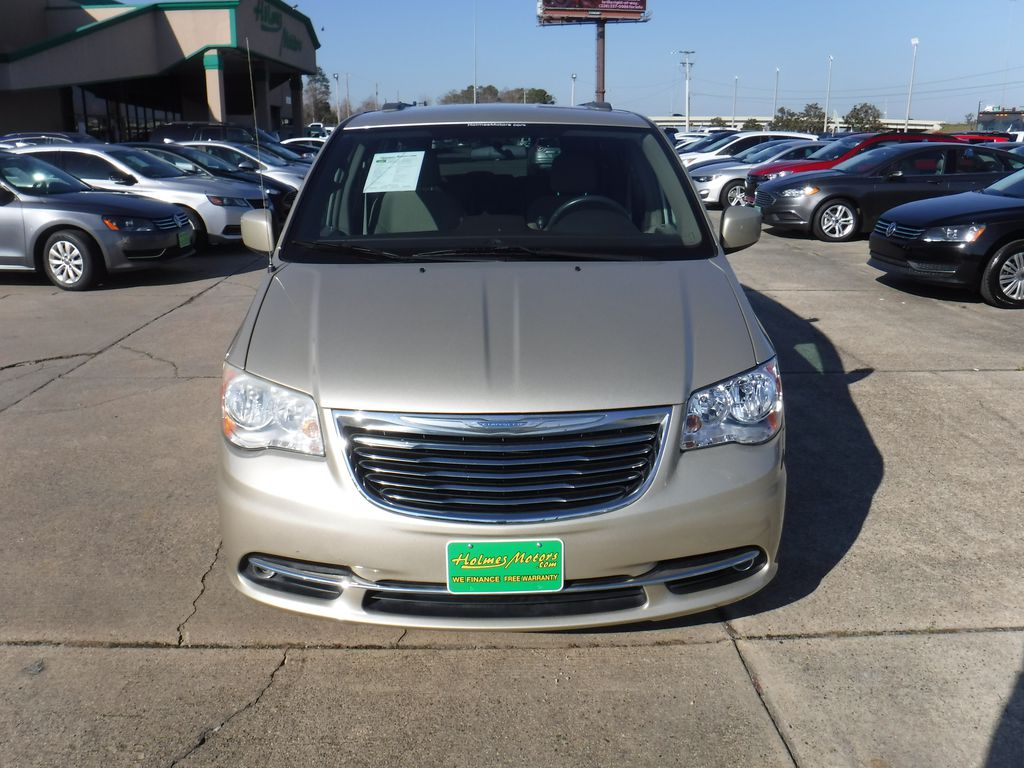 Used 2011 Chrysler Town & Country For Sale